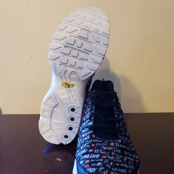 Nike Air Max Plus Just Do It 862201-008 Sz 9W 7W - Picture 3 of 7